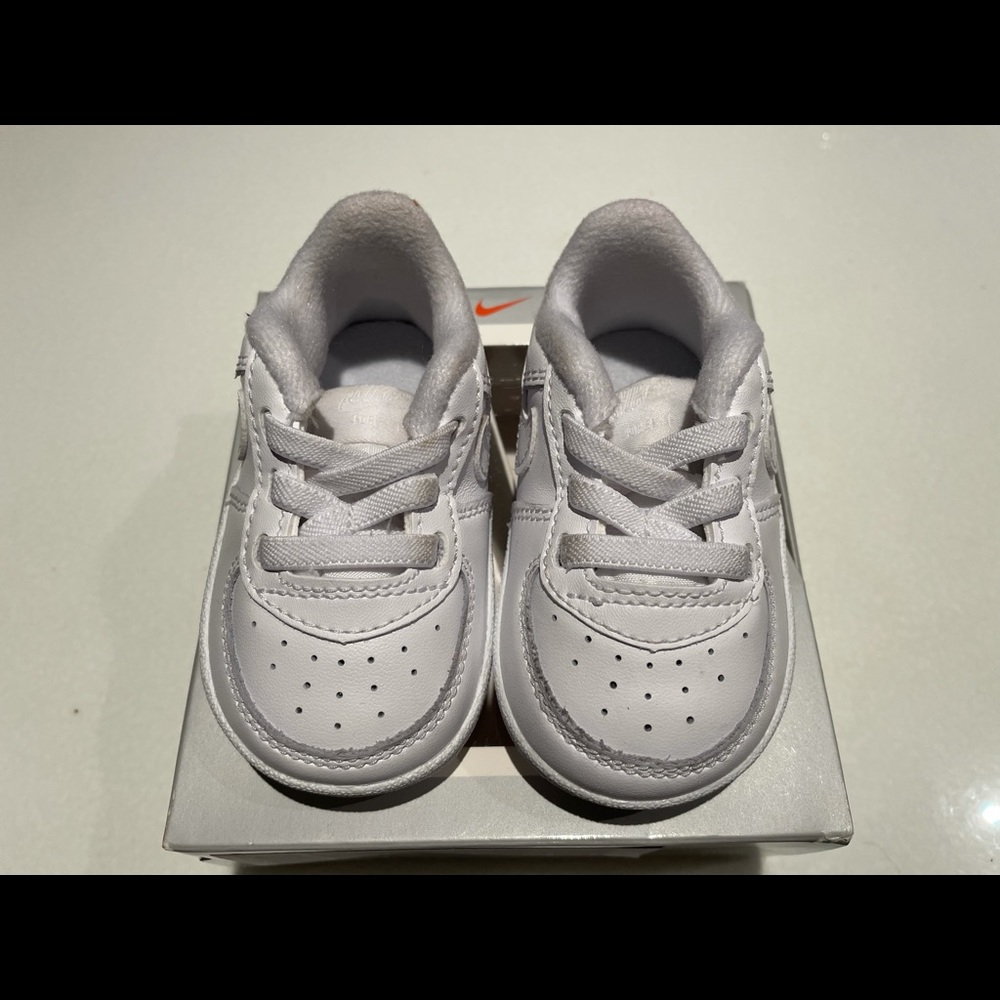 NIKE Force 1 Crib Sneaker WHITE Sz 3c